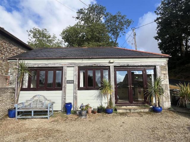 1 bedroom semi detached bungalow to rent