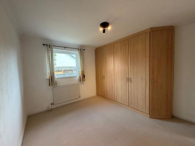 1 bedroom semi detached bungalow to rent