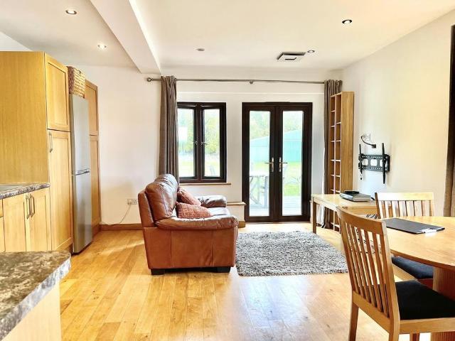 1 bedroom semi detached bungalow to rent
