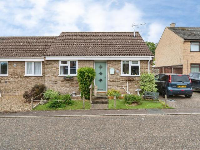 1 bedroom semi detached bungalow for sale
