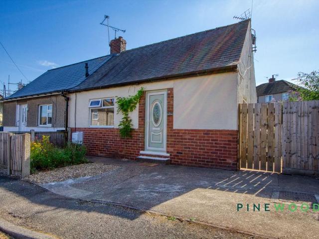 1 bedroom semi detached bungalow for sale