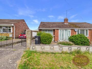 1 bedroom semi detached bungalow for sale