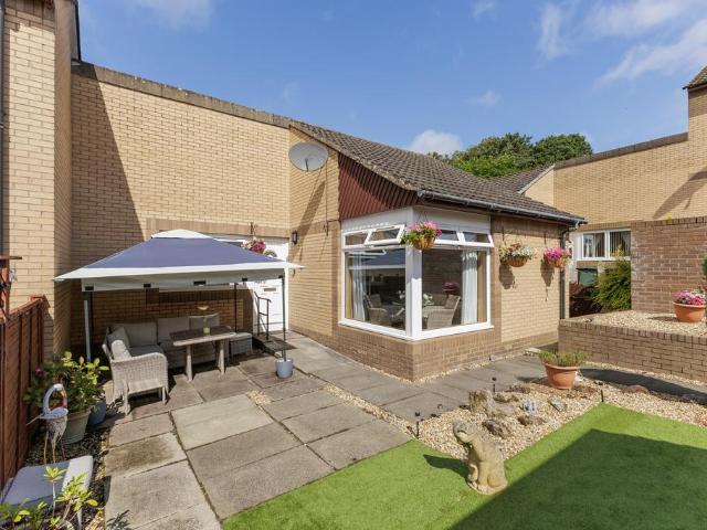 1 bedroom semi detached bungalow for sale