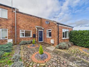 1 bedroom semi detached bungalow for sale