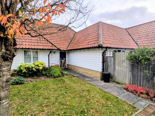 1 bedroom semi detached bungalow for sale
