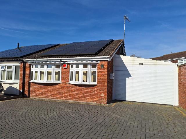 1 bedroom semi detached bungalow for sale