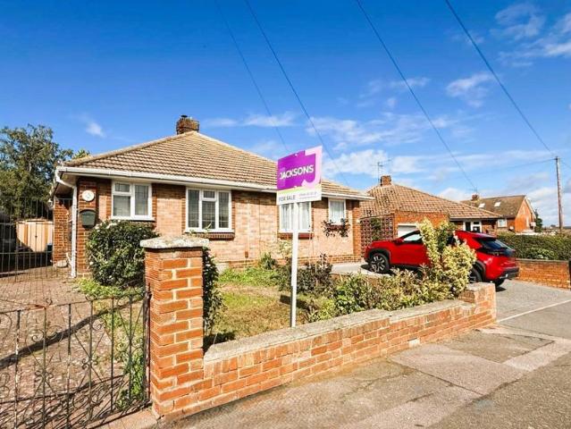 1 bedroom semi detached bungalow for sale