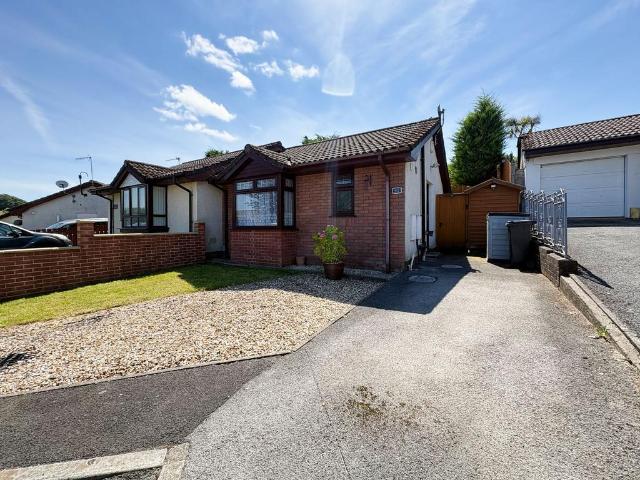 1 bedroom semi detached bungalow for sale