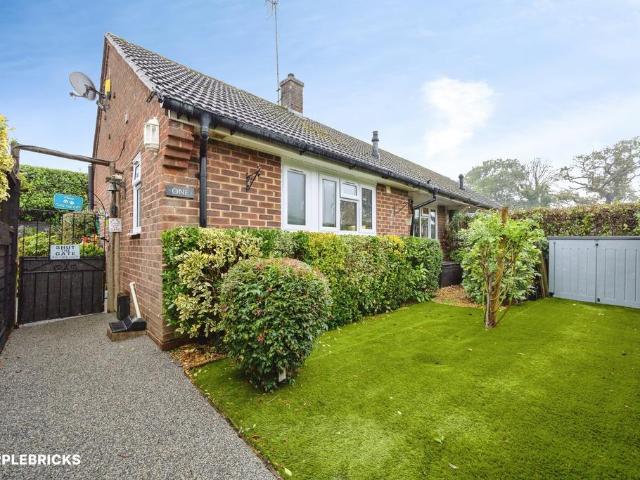 1 bedroom semi detached bungalow for sale