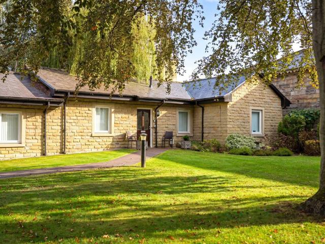 1 bedroom semi detached bungalow for sale