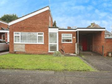1 bedroom semi detached bungalow for sale