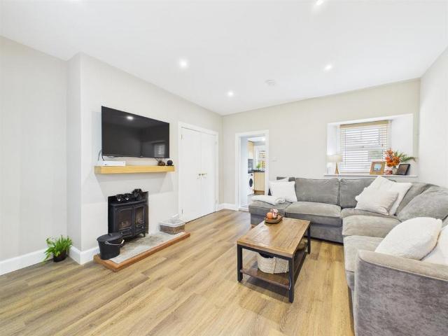 1 bedroom semi detached bungalow for sale