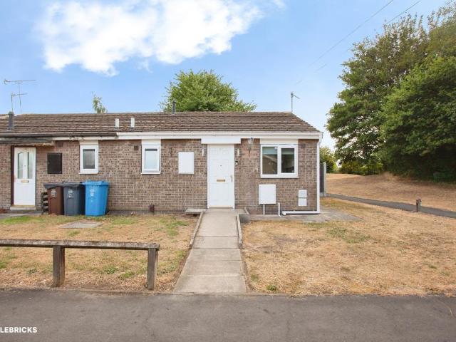 1 bedroom semi detached bungalow for sale