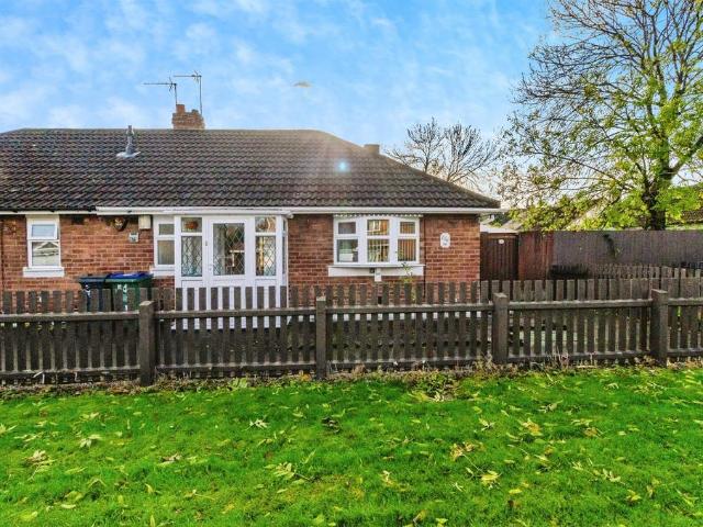 1 bedroom semi detached bungalow for sale