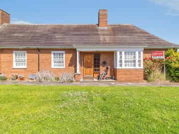 1 bedroom semi detached bungalow for sale