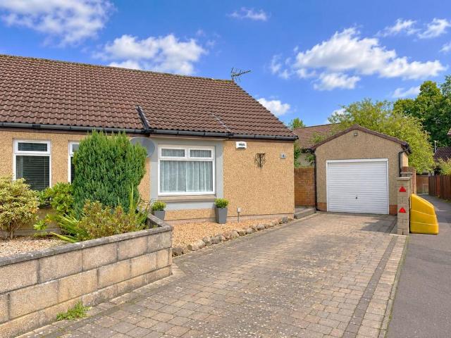 1 bedroom semi detached bungalow for sale