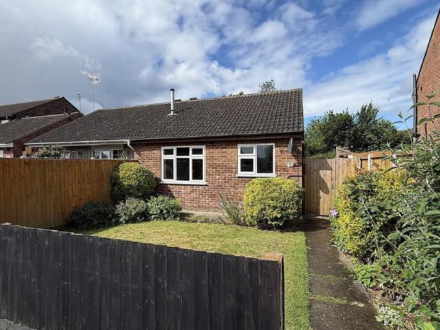 1 bedroom semi detached bungalow for sale