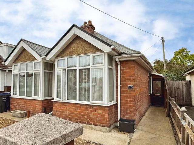 1 bedroom semi detached bungalow for sale