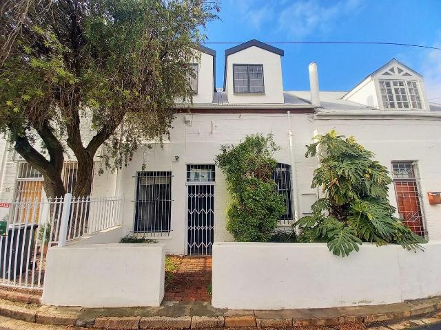 1 Bedroom semi detached cottage rented in Rosebank, Cape Town