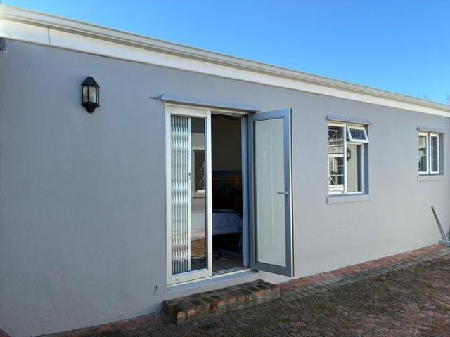 1 Bedroom semi detached cottage to rent in Mowbray, Cape Town