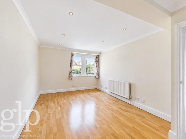 1 Bedroom Semi Detached, Gray’s Inn Road, Holborn, WC1X