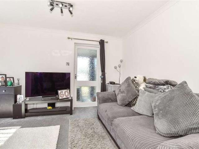 1 Bedroom Semi Detached House