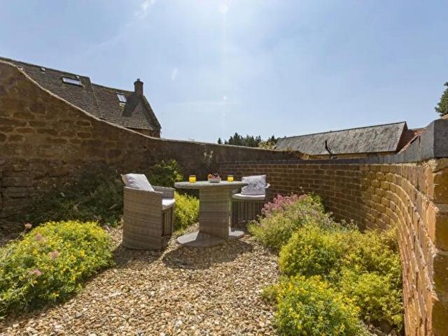 1 Bedroom Semi Detached House To Rent In Short Term Let, Church Road, Banbury, Mollington, OX17