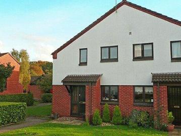 1 Bedroom Semi Detached House To Rent In Spring Pool, Priory Court, Warwick, Warwickshire, CV34