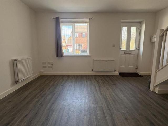 1 bedroom semi detached house to rent
