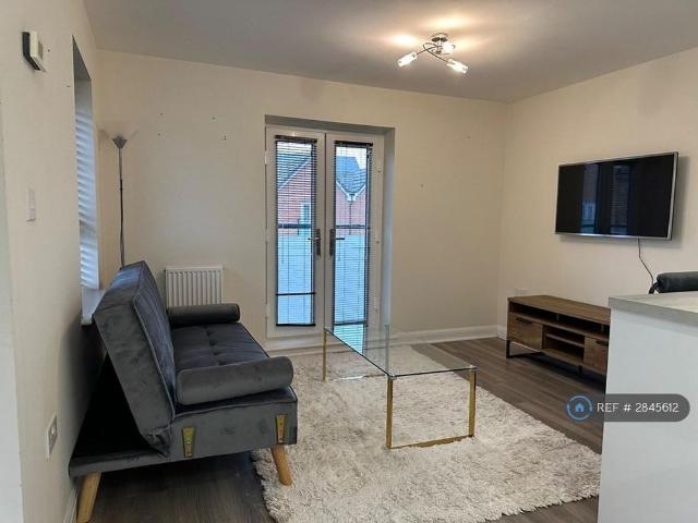 1 bedroom semi detached house to rent