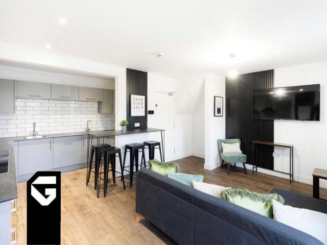 1 bedroom semi detached house to rent