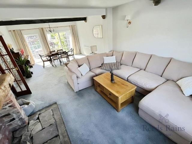 1 bedroom semi detached house to rent