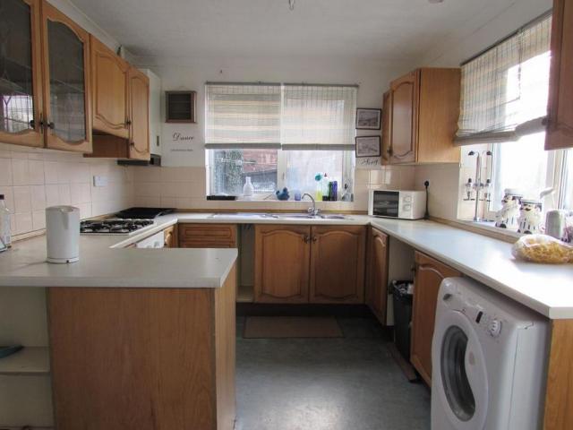 1 bedroom semi detached house to rent