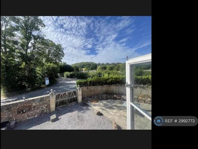 1 bedroom semi detached house to rent