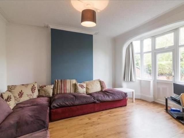 1 bedroom semi detached house to rent