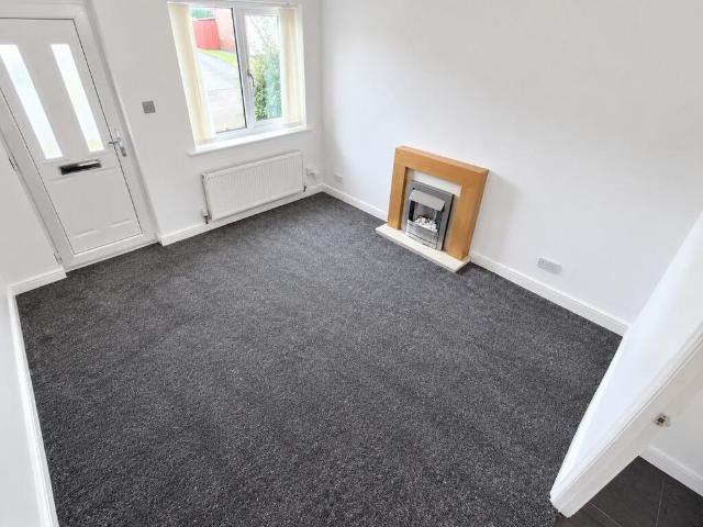 1 bedroom semi detached house to rent