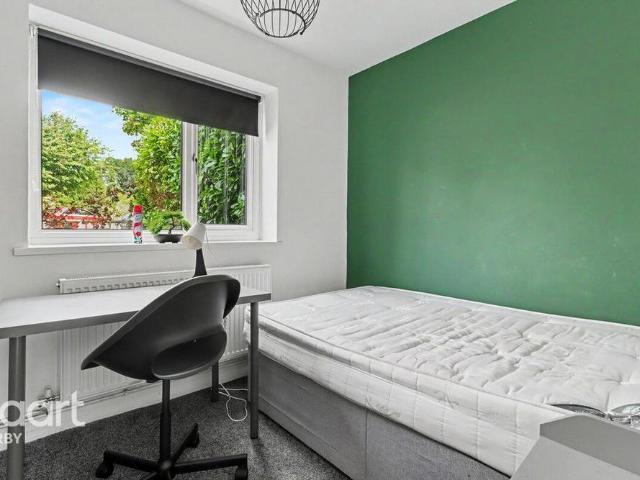 1 bedroom semi detached house to rent
