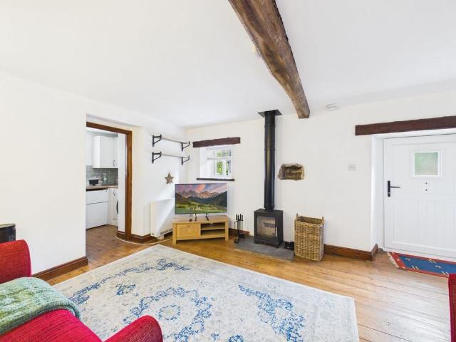 1 bedroom semi detached house to rent