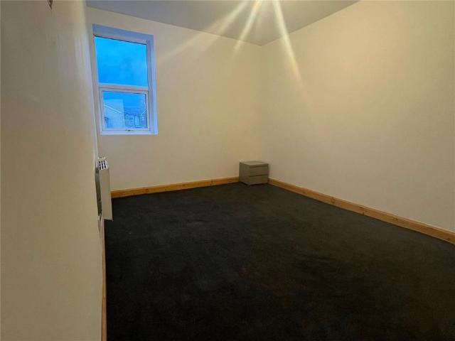1 bedroom semi detached house to rent