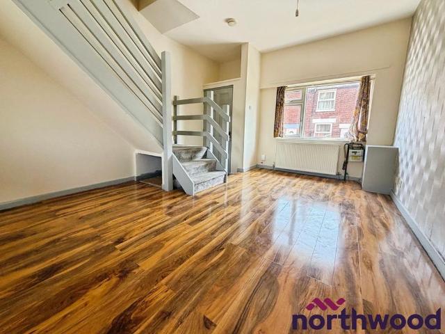 1 bedroom semi detached house to rent