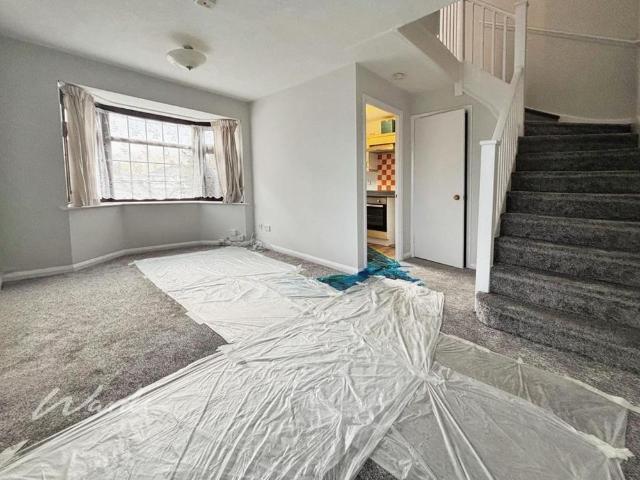1 bedroom semi detached house to rent