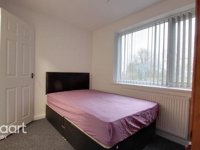 1 bedroom semi detached house to rent