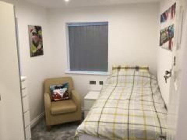 1 bedroom semi detached house to rent
