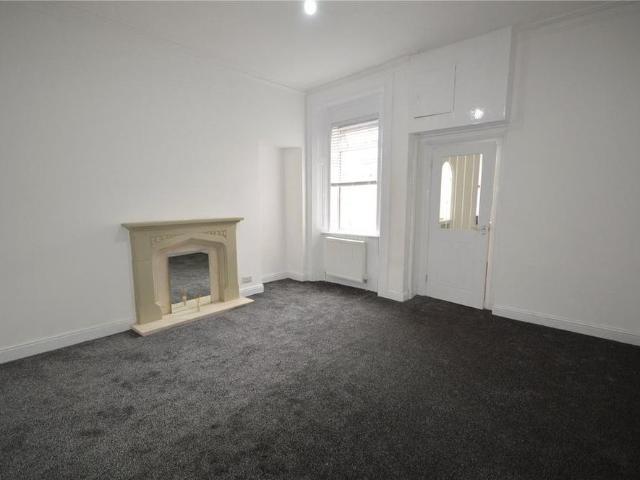 1 bedroom semi detached house to rent