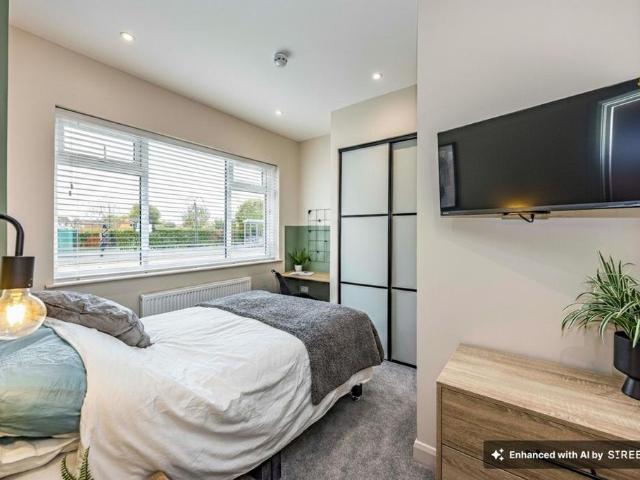 1 bedroom semi detached house to rent
