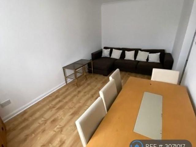 1 bedroom semi detached house to rent
