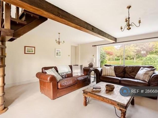 1 bedroom semi detached house to rent