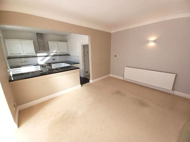 1 bedroom semi detached house to rent