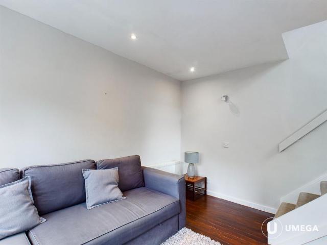 1 bedroom semi detached house to rent
