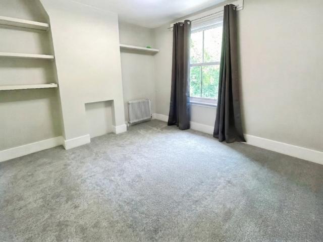 1 bedroom semi detached house to rent
